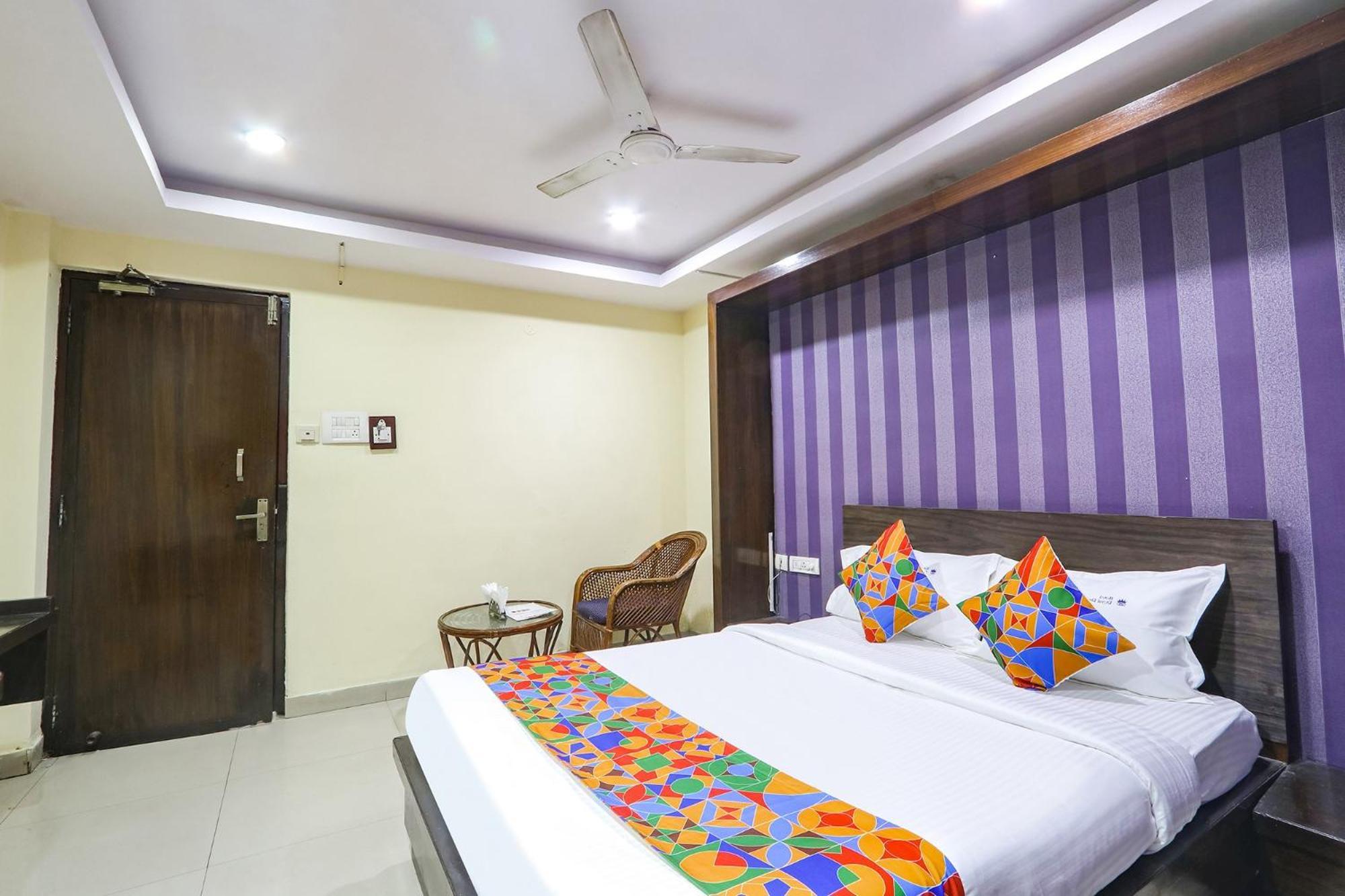 होटल Fabhotel Royal Residency Ii - Nr Lakdikapul Metro Station Hyderabad